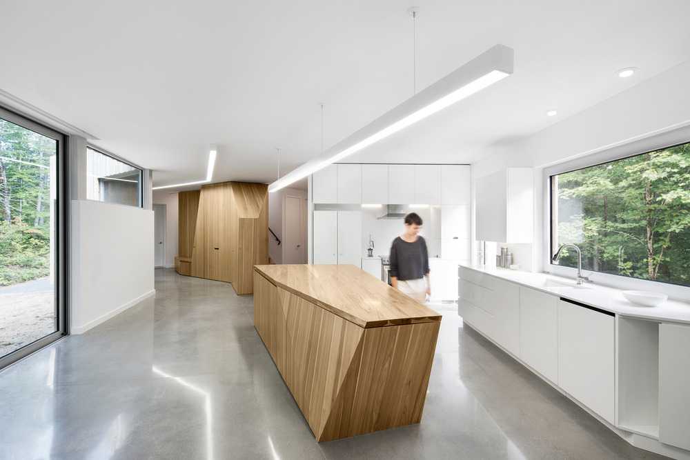 Contemporary wooden villa