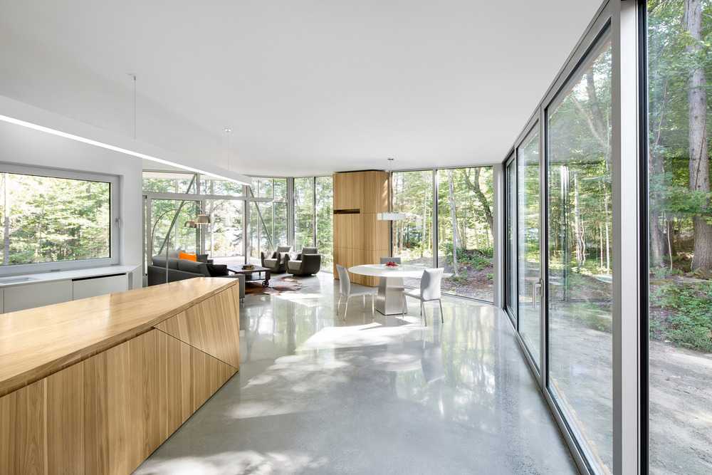 Contemporary wooden villa