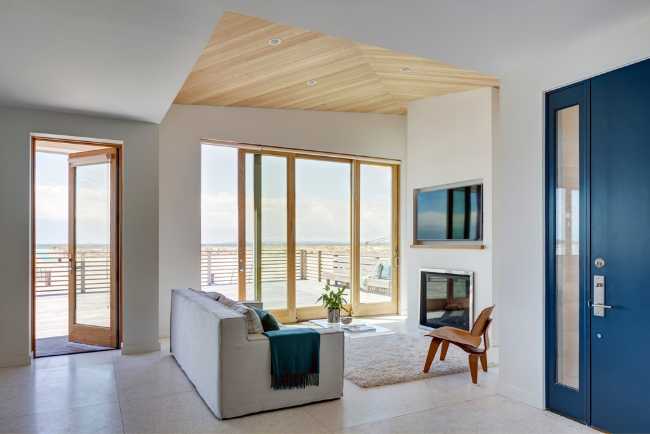 Between cedar ceilings and ocean views surfboard house on the beach