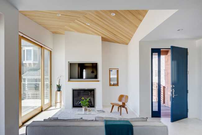 Between cedar ceilings and ocean views surfboard house on the beach