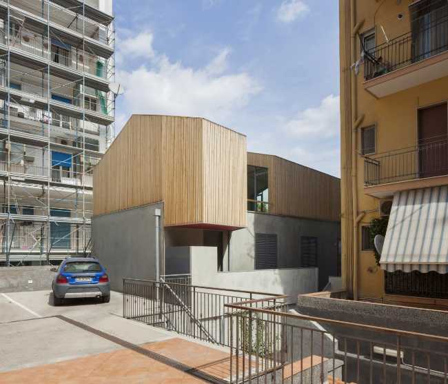 volume in lego e in cemento