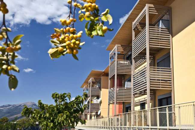 Edifici residenziali prefabbricati post terremoto