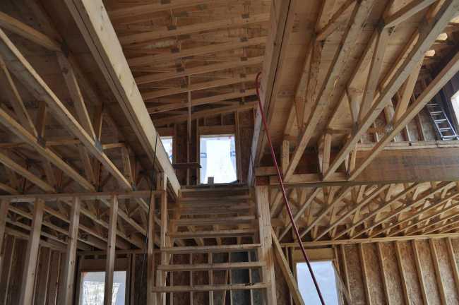 Un rifugio in legno che si fonde nel paesaggio canadese: Wood Duck