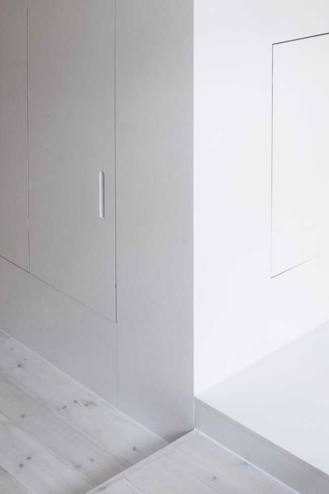 Camera d'albergo bianca