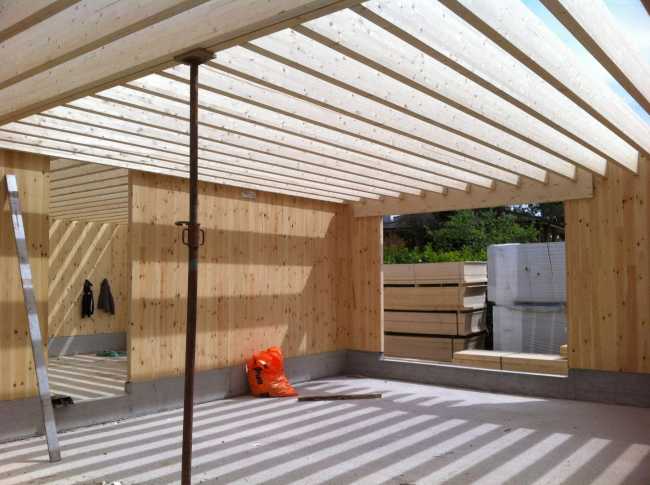 Cantiere di un'abitazione in legno