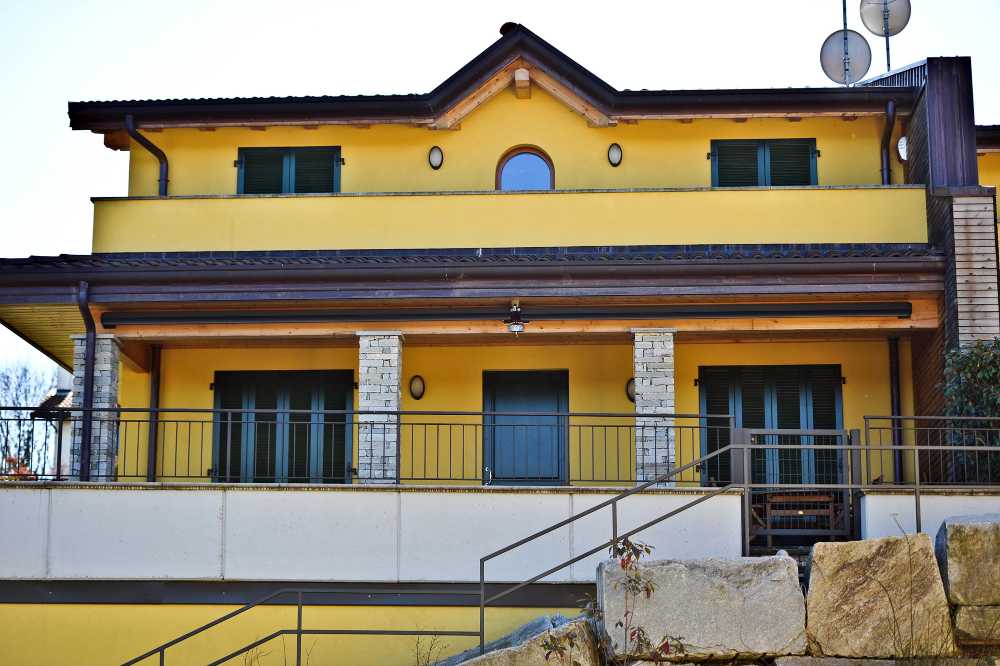 Complesso residenziale sul lago di Varese