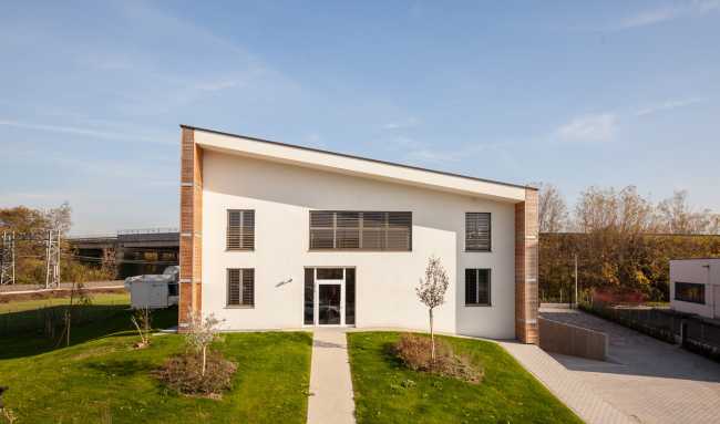 Progetto ecologico in legno a ridotto consumo energetico