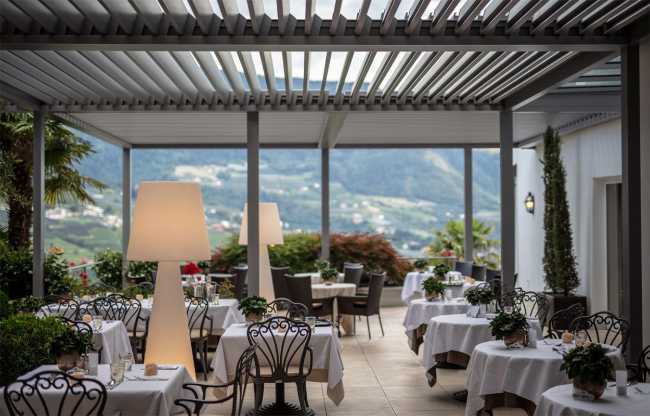 Terrazza coperta con pergole