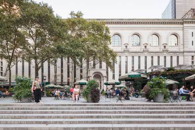 library in New York Side