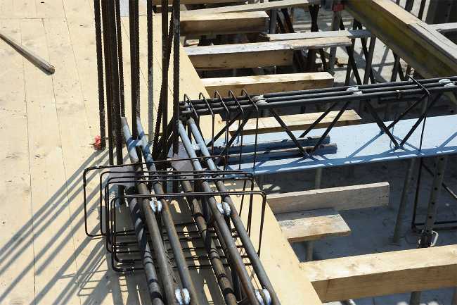 Struttura mista acciaio-calcestruzzo e prefabbricazione
