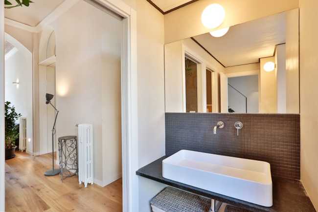 Sala da bagno appartamento storico