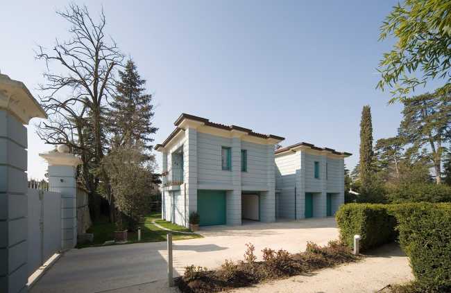 Villa storica dalle forme semplici