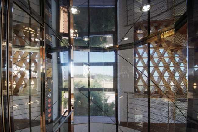 villa en piedra, cristal y madera