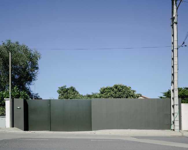 Gray fence