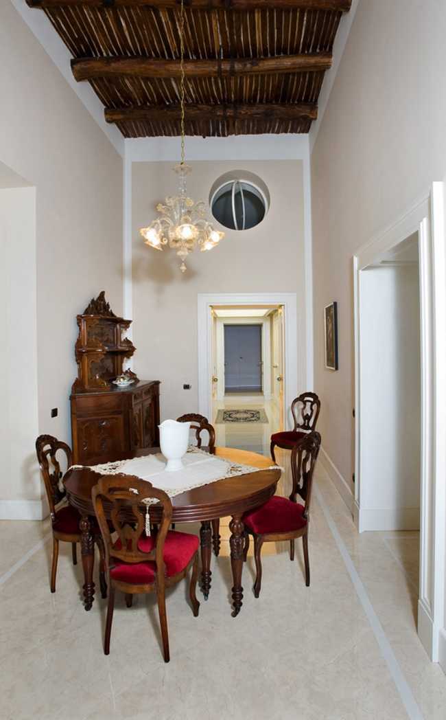 Sala da pranzo d'epoca