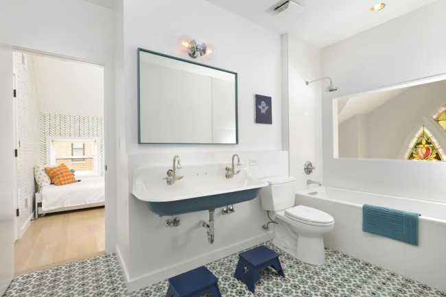 Bathroom in the room