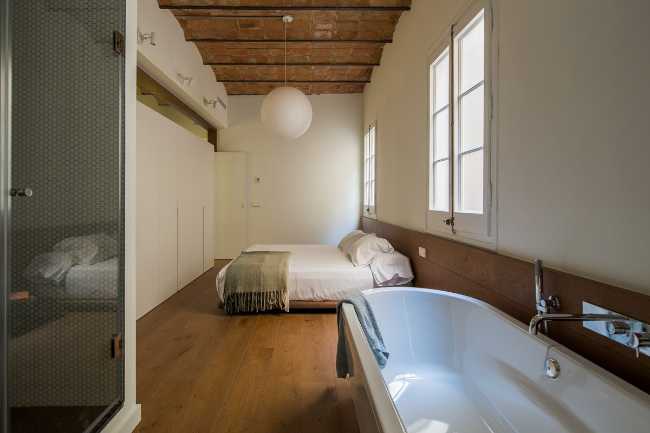 Camera da letto con vasca