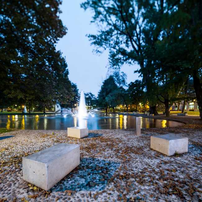 Espejo de agua parque