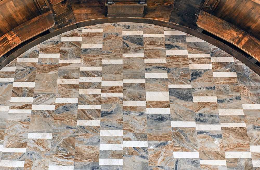 Chiesa nuova pavimentazione
