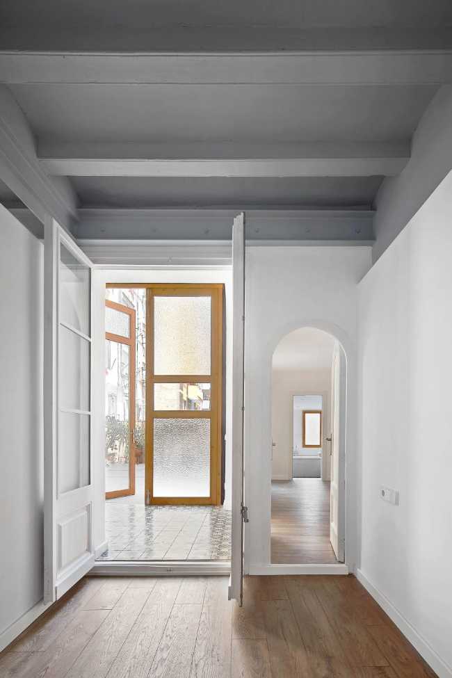 Stanza con apertura ad arco