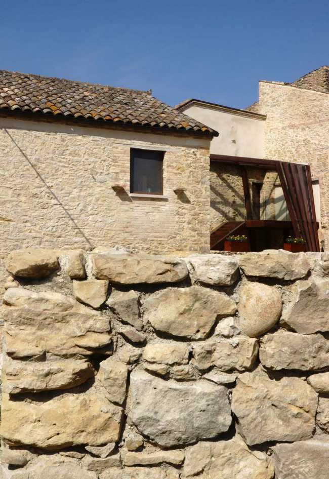 Borgo rurale in pietra