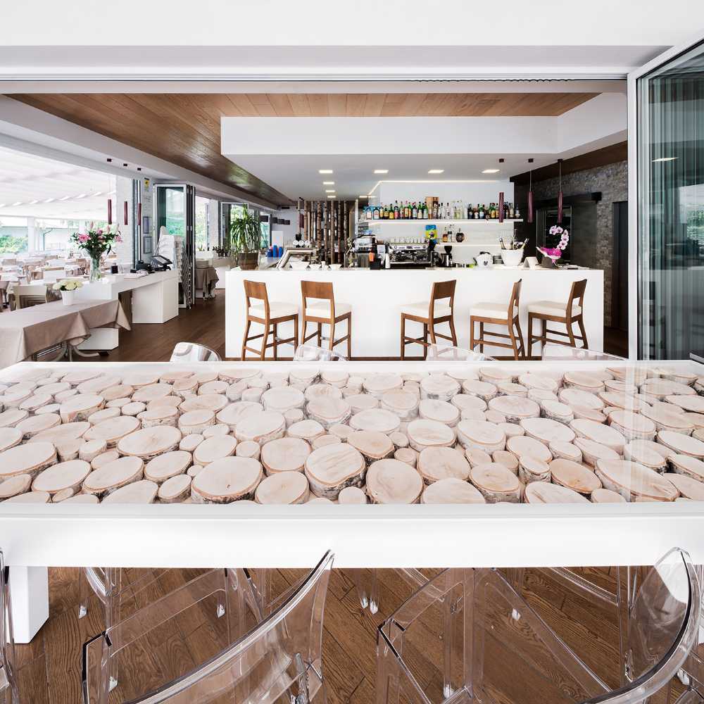 Ristorante bianco contemporaneo