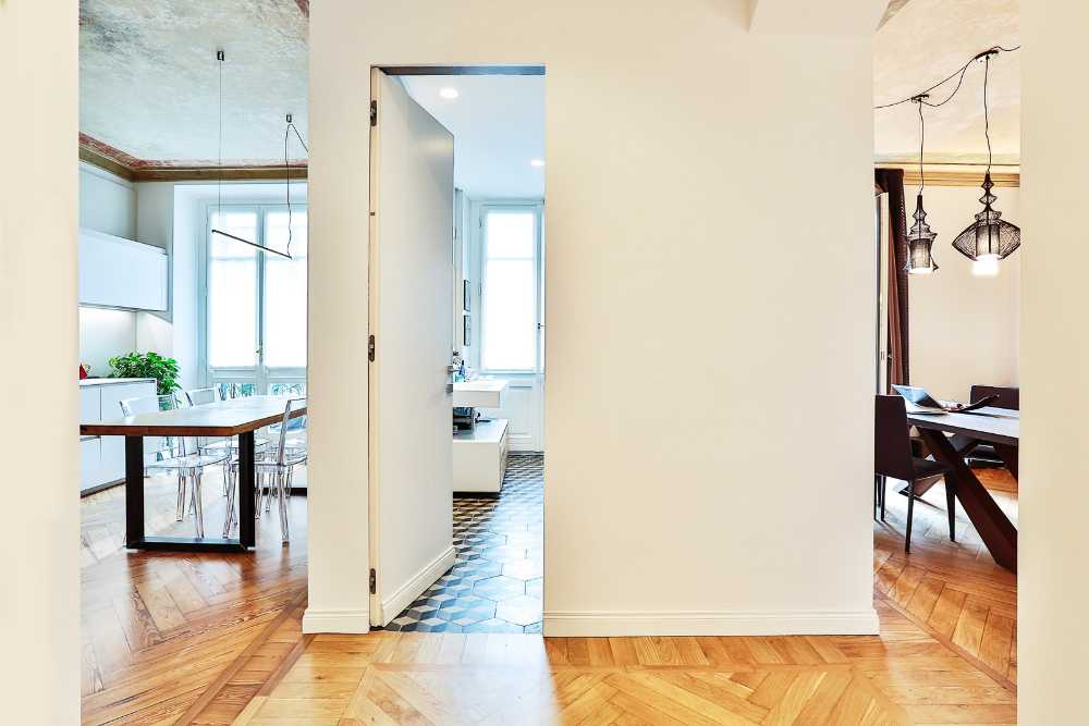 Apartment with renovated parquet