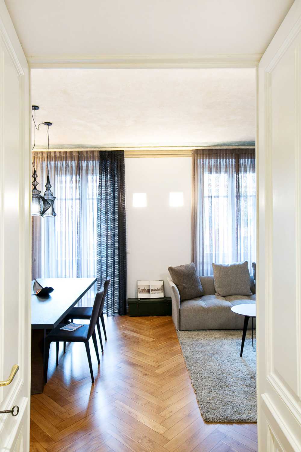 Apartment with renovated parquet
