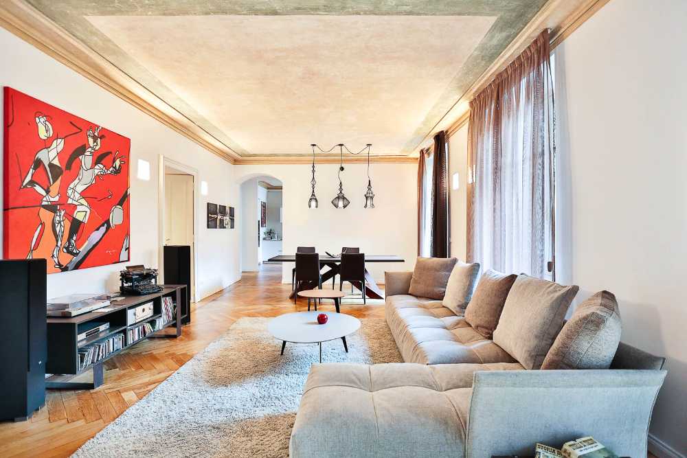 Apartment with renovated parquet
