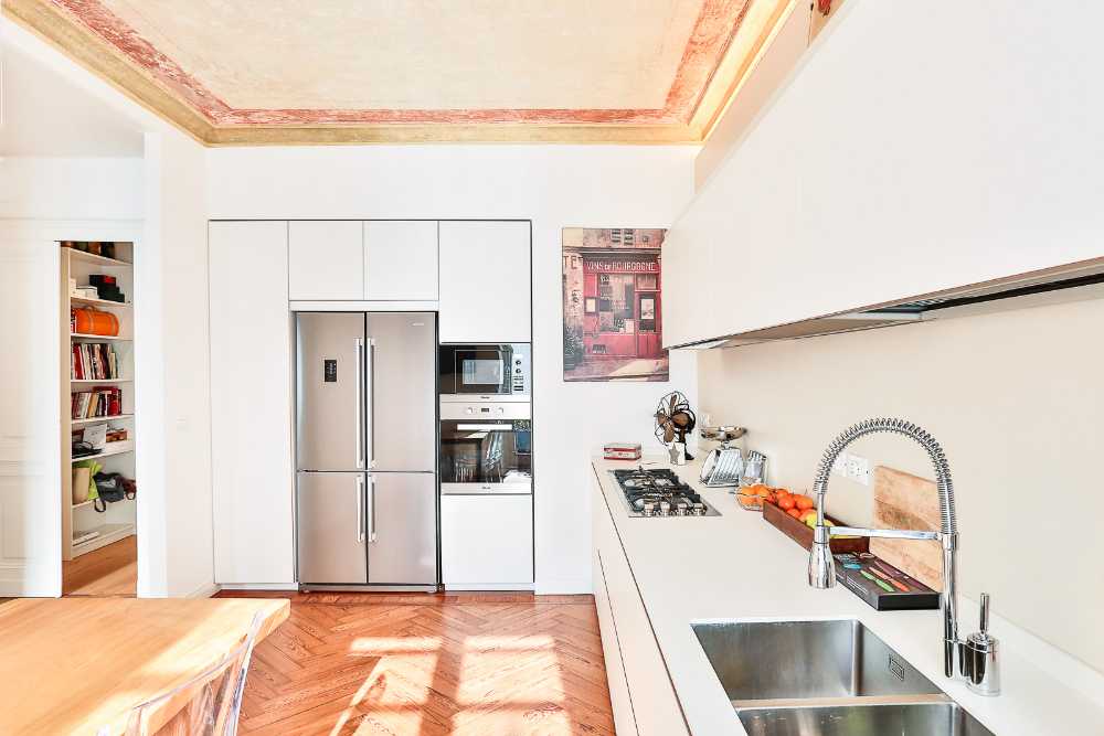 Apartment with renovated parquet