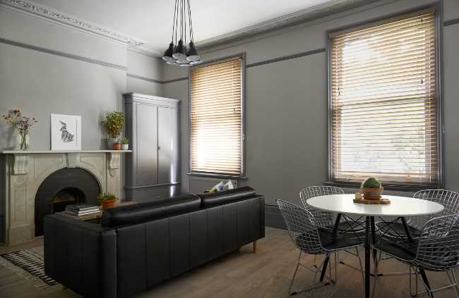 Victorian Living Room Apartment