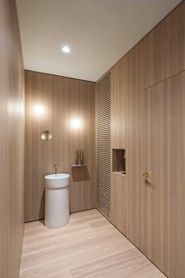 Bagno in legno palazzo storico