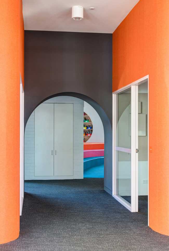 Salas de colores para una escuela primaria