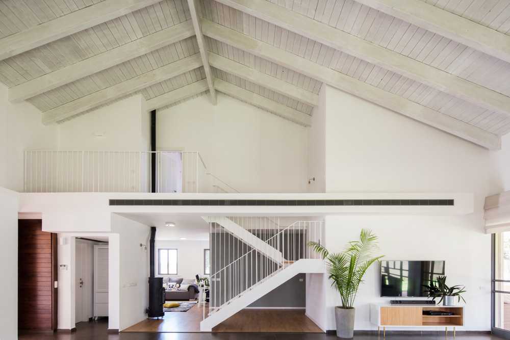 Open space housing on two levels