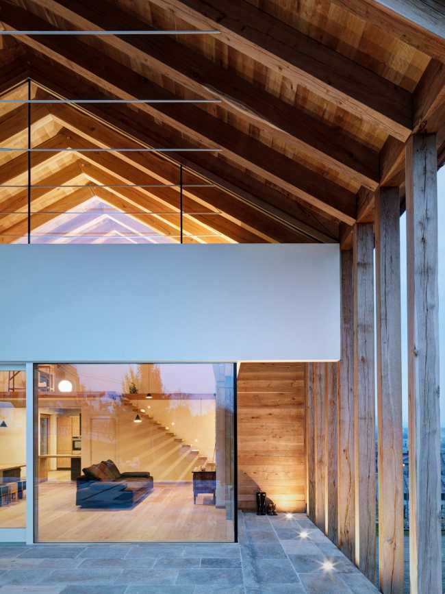 Renovation in wood and stone