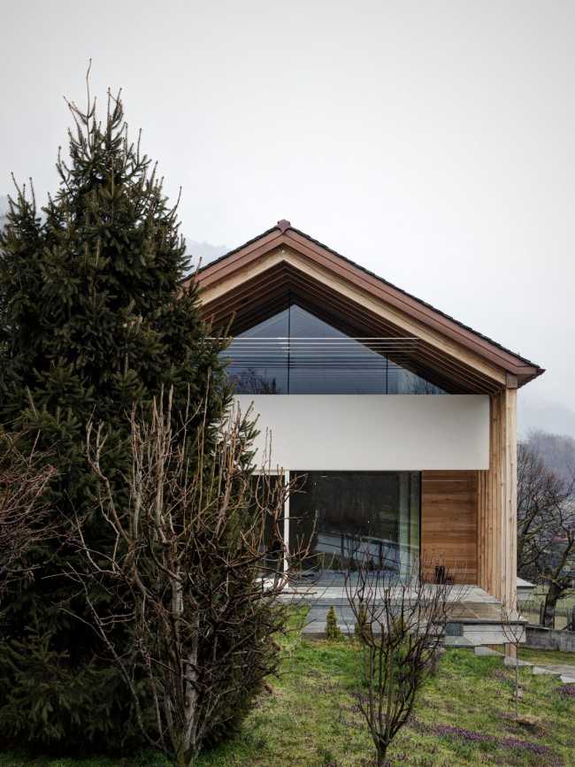 Renovation in wood and stone