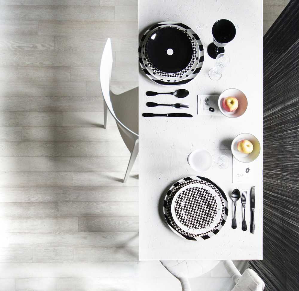 Detail of the flat chair