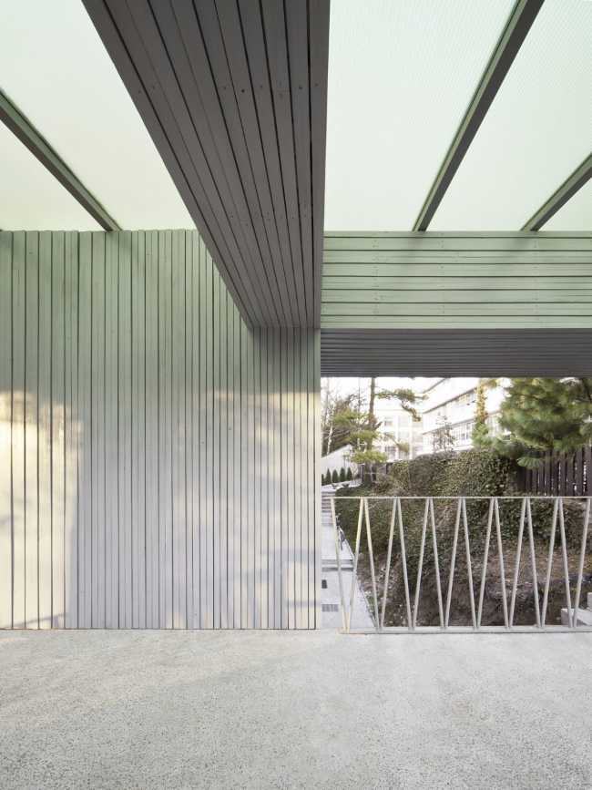 Passaggio ampliamento in legno e copertura opaca