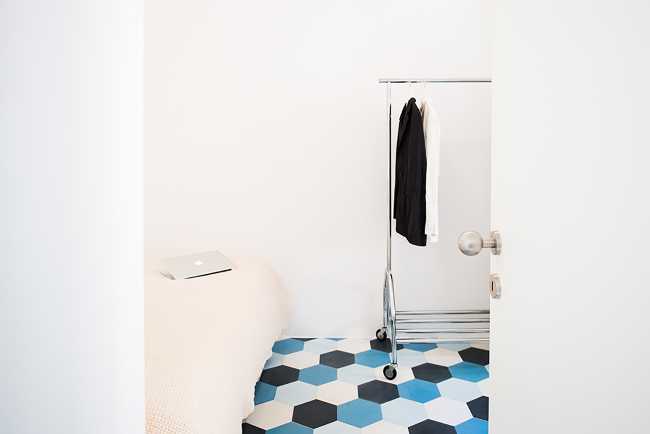 White room and colored floor