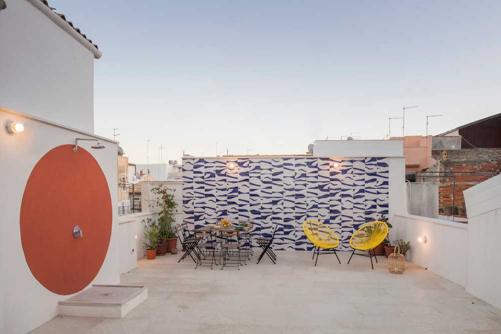 Terrace overlooking the sea