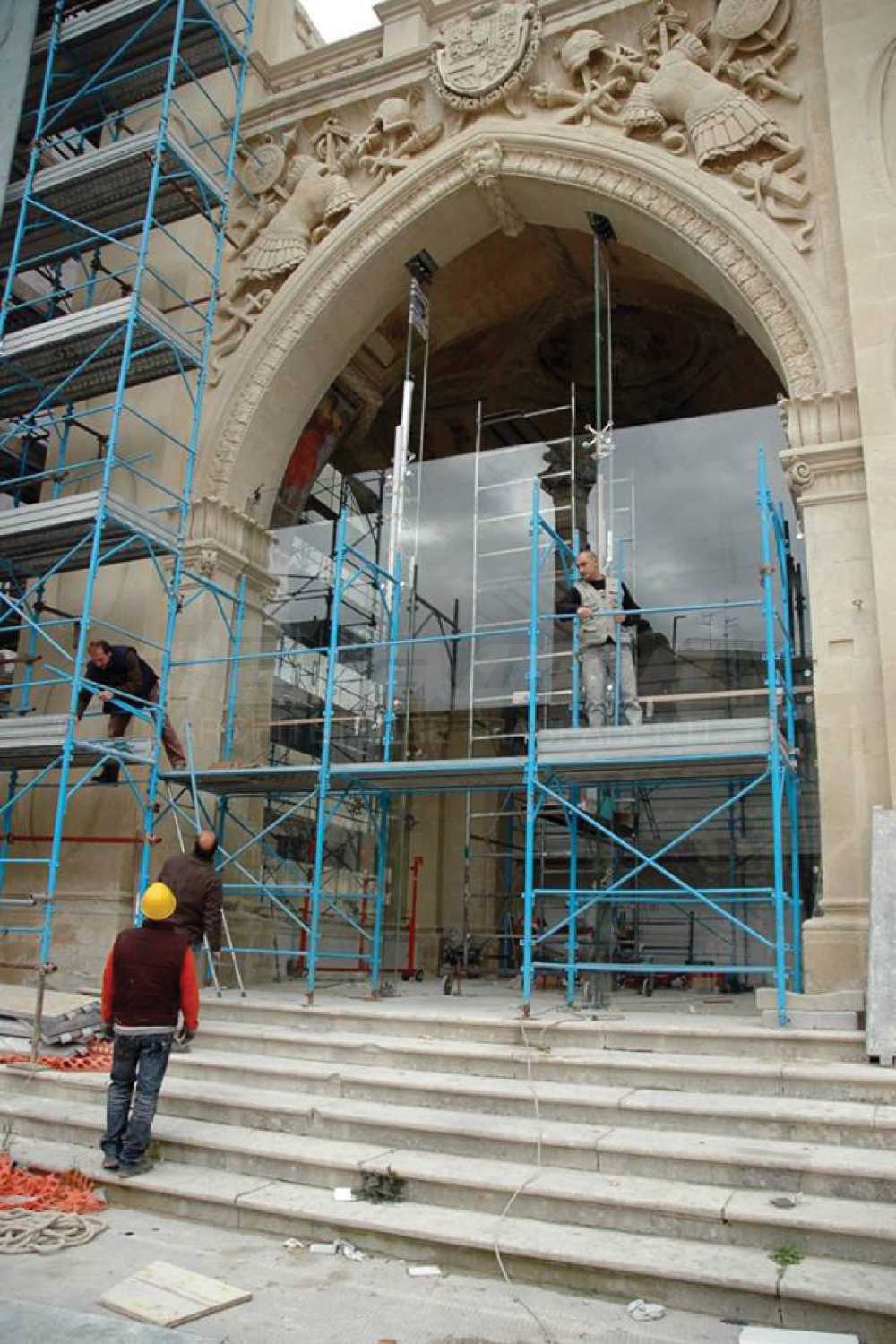 Double glazing for a historic building