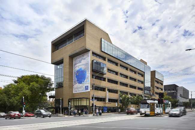 Università vista dalla strada