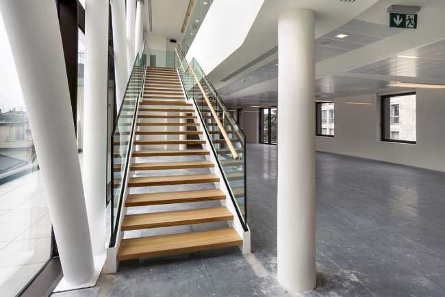 Scala interna in acciaio