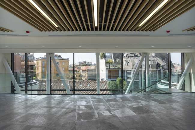 Appartamento con struttura in legno e vetrate