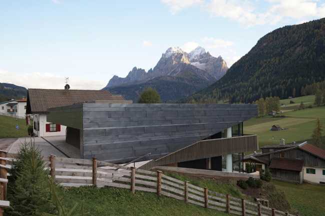 Villa con fondo dolomita