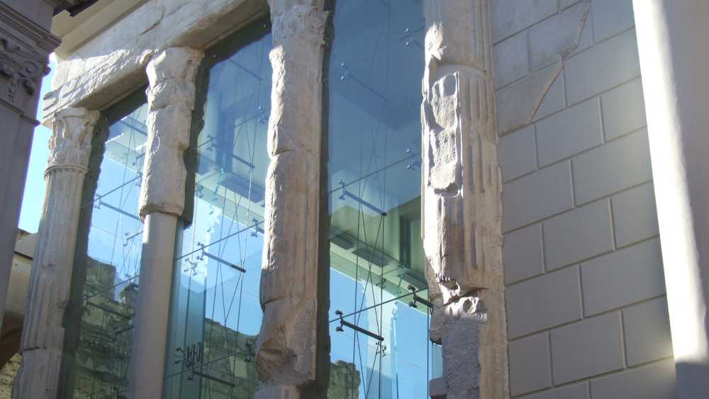 Restauro contemporaneo in vetro