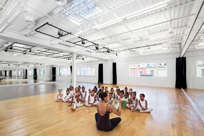 School of modern dance