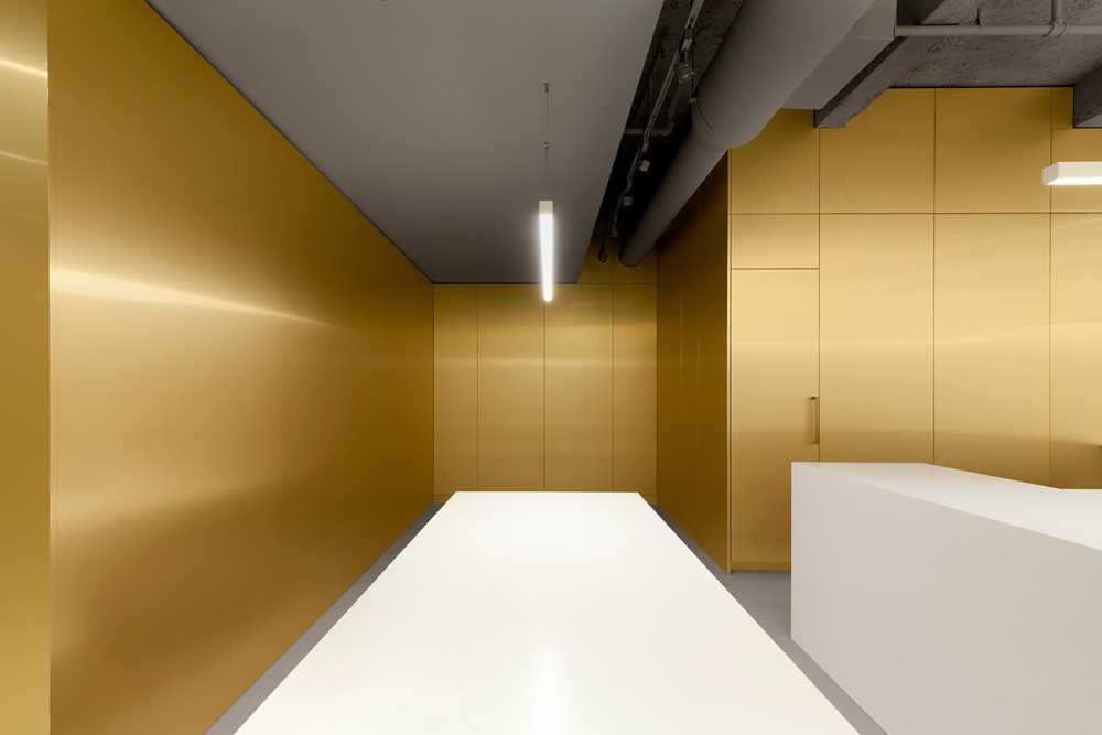 interior and piano