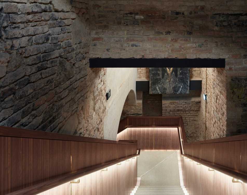 Dettaglio scala interna bar