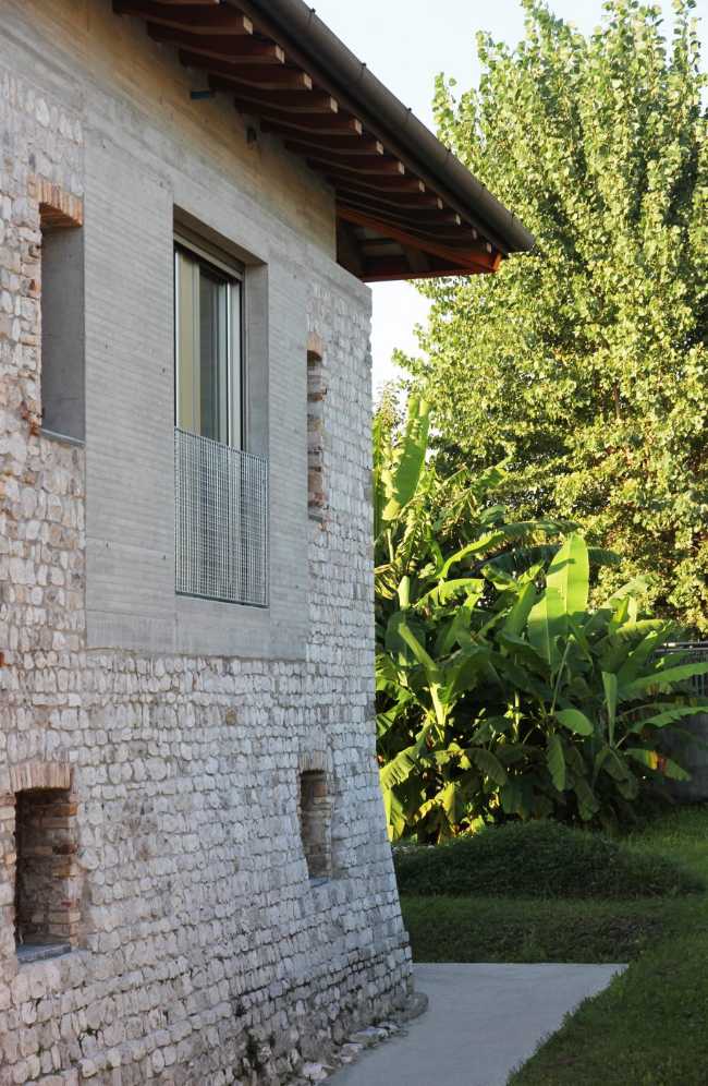 Facciata villa storica